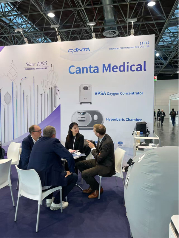 nov-11--canta-medical-shines-at-the-2024-medica-exhibition-in-germany-06.jpg